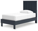 Simmenfort Bed