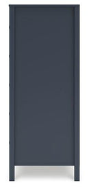 Simmenfort Chest of Drawers