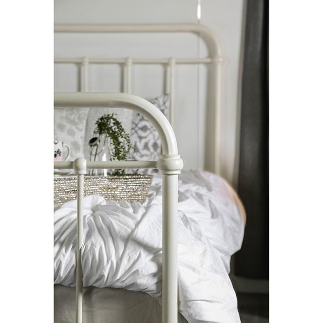 IRIA Vintage White E.King Bed