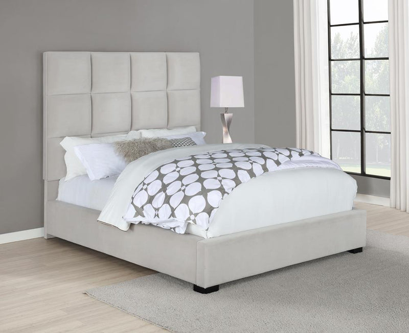 G315850 Queen Bed image