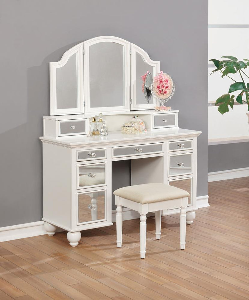 Transitional Beige and White Vanity Set image