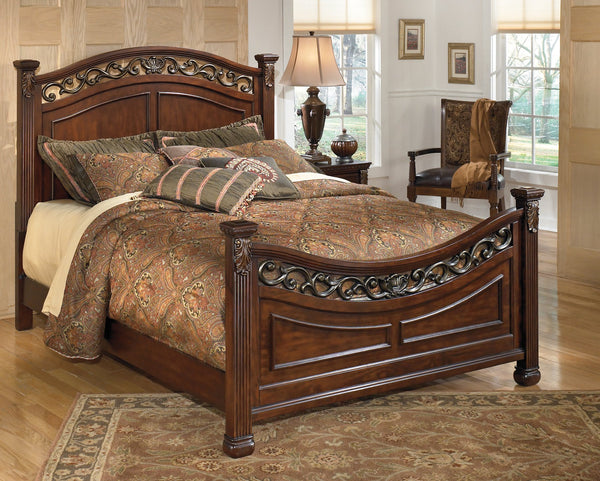 Leahlyn Panel Bed image